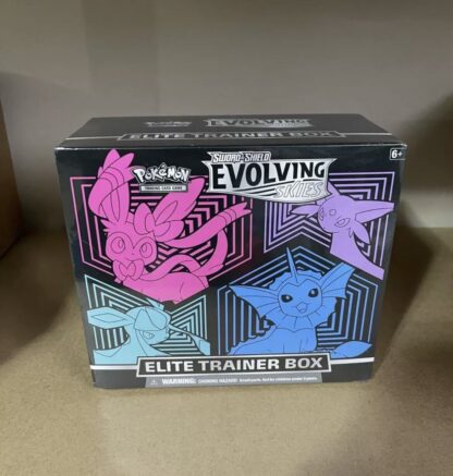 Evolving Skies Elite Trainer Box ETB - Factory Sealed 8 Booster Packs