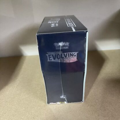 Evolving Skies Elite Trainer Box ETB - Factory Sealed 8 Booster Packs